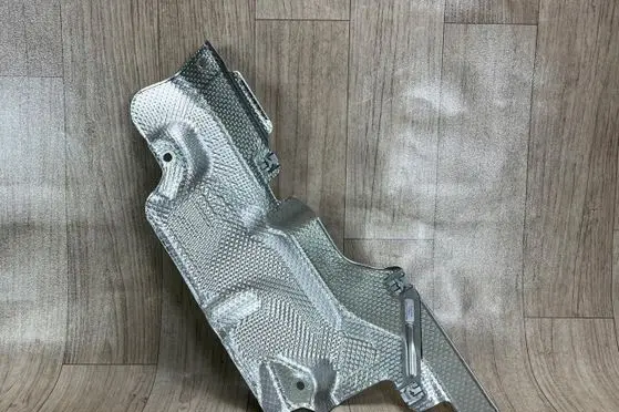 Porsche Cayenne (9Y0 9Y3) Heat shield in engine bay 4M0825661 4M0825757C