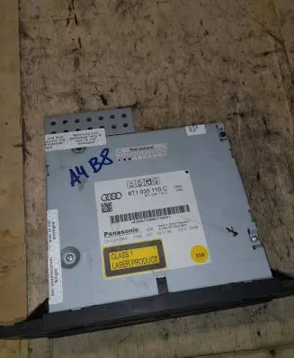Audi A4 S4 B8 8K CD/DVD changer 8T1035110C CXCA1796G