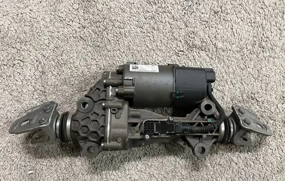 BMW 7 G70 Rear steering column 33348861499 8861499 33348850562