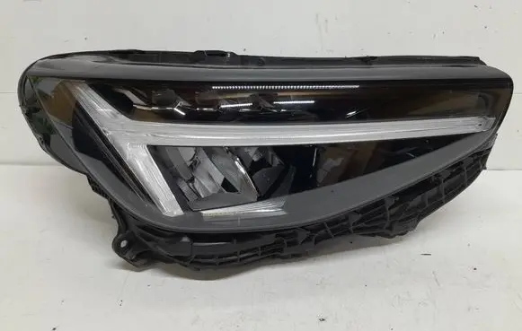 Volvo XC40 Headlight/headlamp 32404666