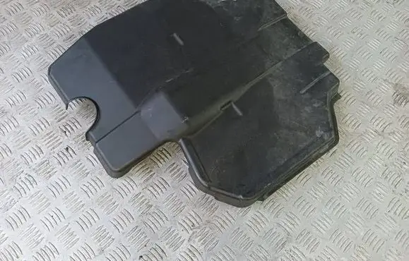 Mercedes-Benz Vito Viano W447 Engine cover (trim) A6510102667