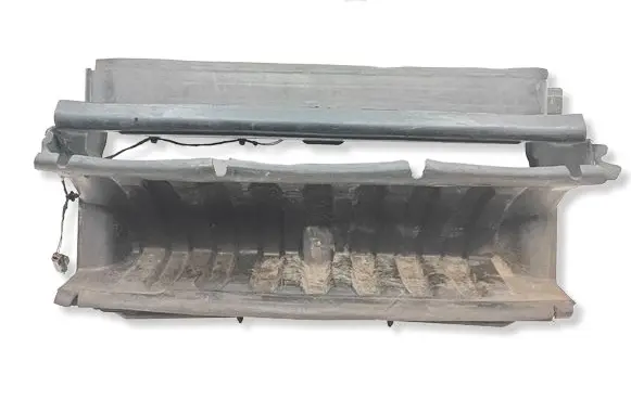Land Rover Discovery 3 - LR3 Cabin air duct channel DXJ500092
