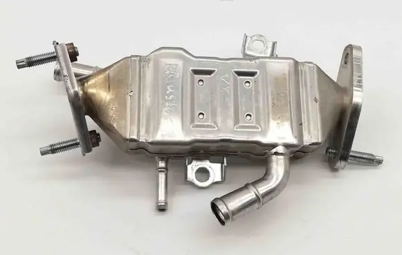 Toyota Prius (XW50) EGR valve cooler 2560137020