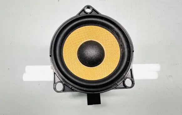 Volvo V90 Cross Country Front door speaker 32212677 18W4D0221