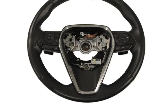 Toyota Camry VIII XV70 Steering wheel
