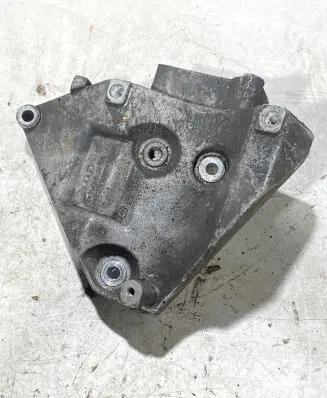 Audi A4 S4 B7 8E 8H A/C compressor mount bracket 08b260885d