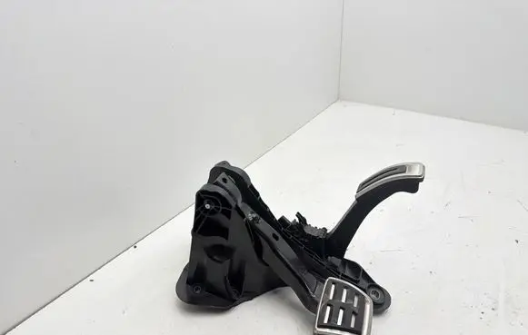 Skoda Enyaq iV Pedal assembly 1EB723058K