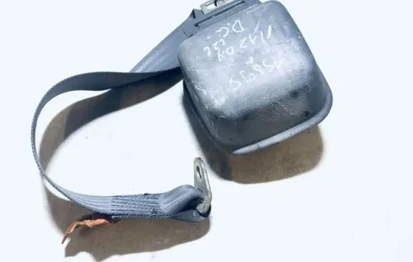 Mazda 626 Rear seatbelt t8606t 0347815