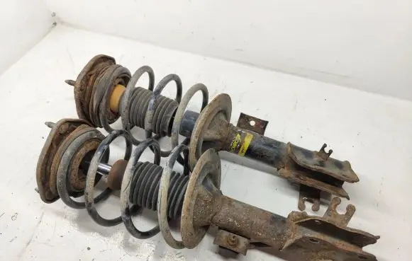 Volvo S40, V40 Front wheel hub spindle knuckle 16797