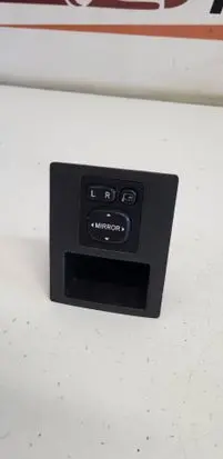 Toyota RAV 4 (XA30) Wing mirror switch 5892542010 42019