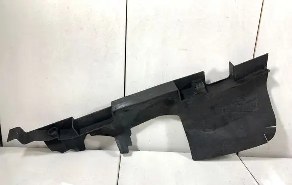 Audi A6 S6 C4 4A Intercooler air guide/duct channel 8E0121284J