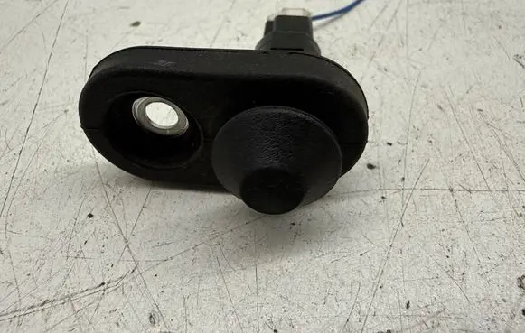 Peugeot 108 Front door sensor coupe 