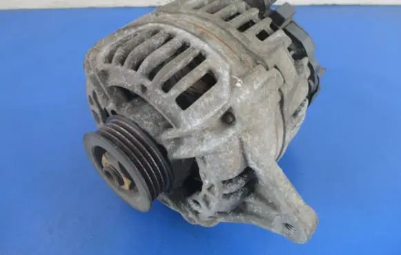 Mitsubishi Carisma Generator/alternator 0124325010