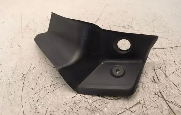 BMW X1 F48 F49 Rear/tail light trim molding 7478290