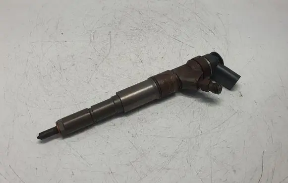 BMW X5 E53 Fuel injector 7789661 13537789661 0445110131