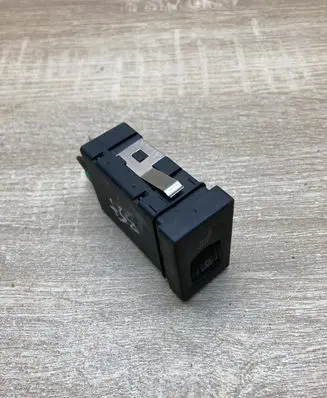 Volkswagen PASSAT B5.5 Seat heating switch 3B0963563C