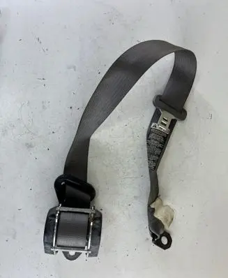 Rear seatbelt