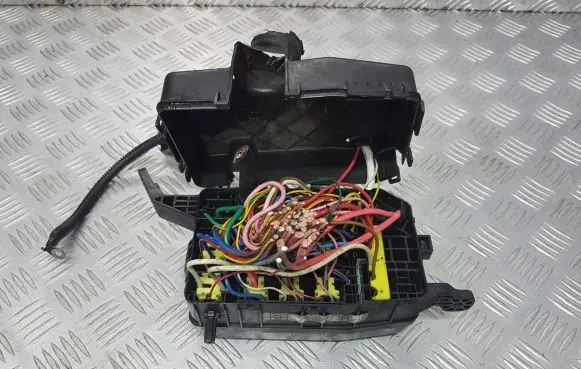 Nissan Primera Fuse box set 91288-1C000