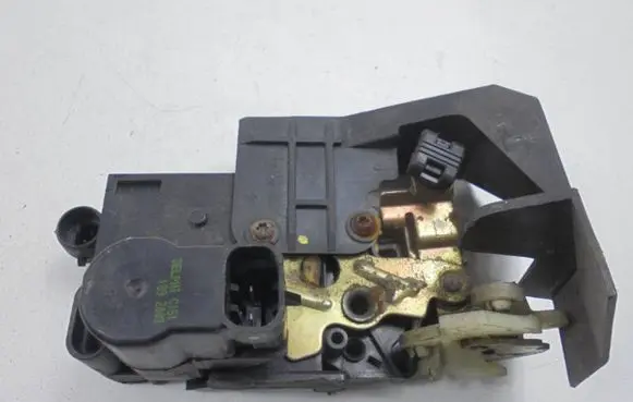 Alfa Romeo 156 Front door lock