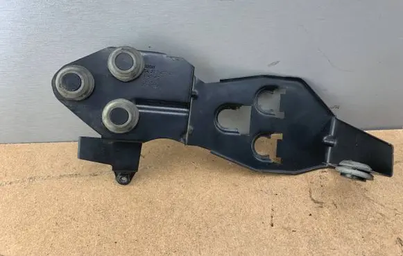 BMW X3 E83 Other engine bay part 3400418 64213400418