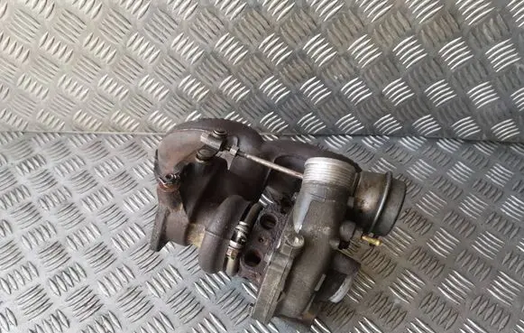 Volkswagen PASSAT CC Turbo 03c145702p
