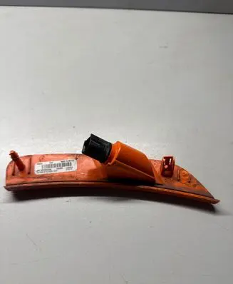 Chrysler Pacifica Front reflector 68229422AA