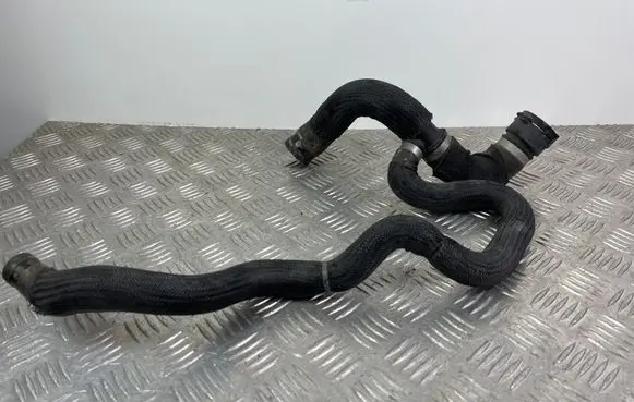 Jeep Cherokee Engine coolant pipe/hose