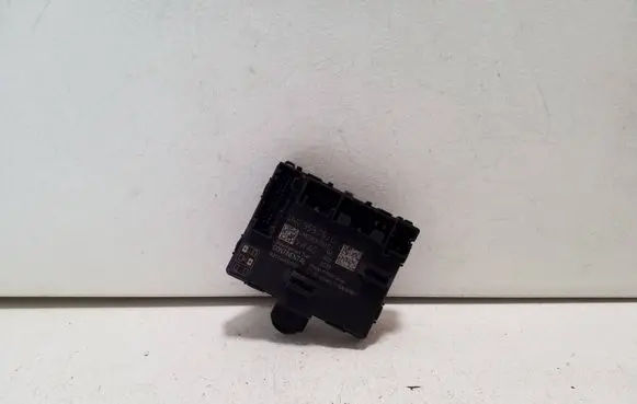 Audi Q7 4M Door control unit/module 4M0959793D 4M0959793C A2C7465921100