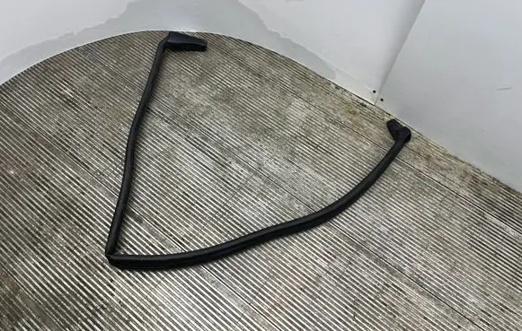 Land Rover Discovery 5 Engine compartment rubber HY3216K816AB