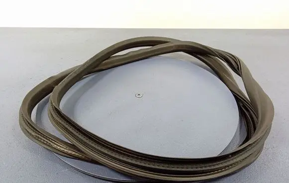 Volvo S60 Front door rubber seal 893991