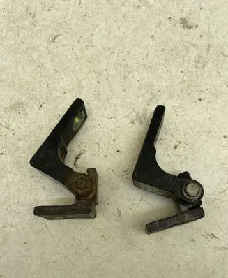 Alfa Romeo 159 Front door upper hinge 