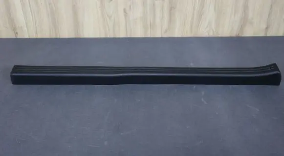 Mercedes-Benz CLK A209 C209 Foot area side trim 2096800835 A2096800835