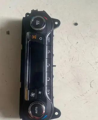 Ford Focus Climate control unit BM5T18C612AE F03110260