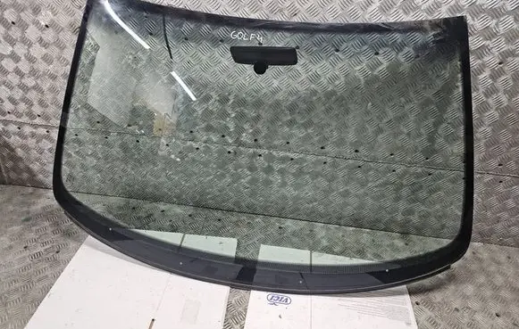 Volkswagen Golf IV Front windscreen/windshield window 