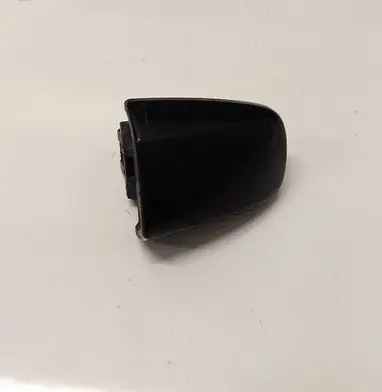 Toyota Avensis T270 Loading door cover/cap