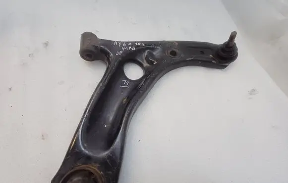 Toyota Aygo AB10 Front lower control arm/wishbone