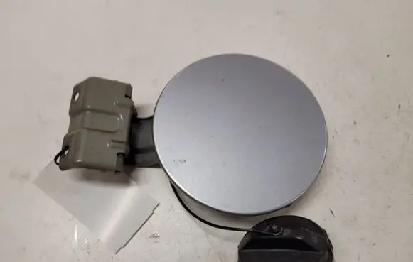 Mitsubishi Grandis Fuel tank cap