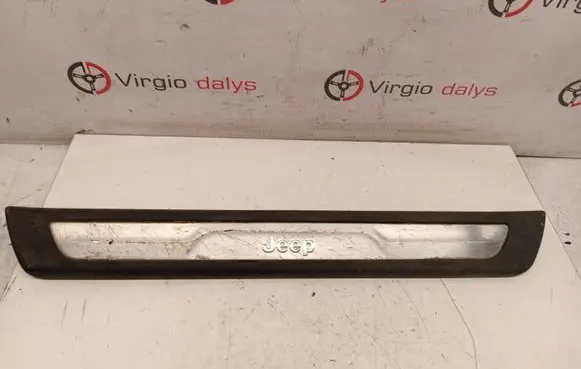Jeep Grand Cherokee Side skirt front trim 66592