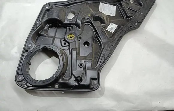 Volkswagen Tiguan Rear window lifting mechanism without motor 5N0839730R 5N0839462A 5N0839756D