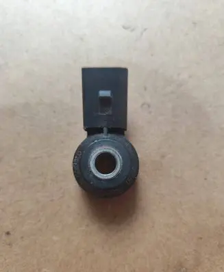 Audi A6 S6 C6 4F Detonation knock sensor 030905377C 09246