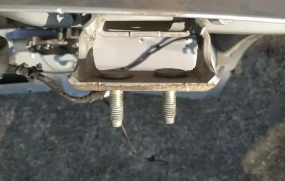 Volvo V50 Tailgate/trunk/boot hinge