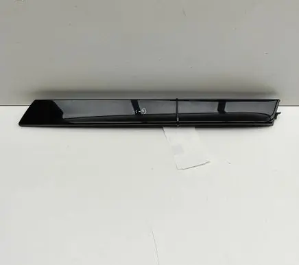 Audi Q3 8U Tailgate trim 8UO854815