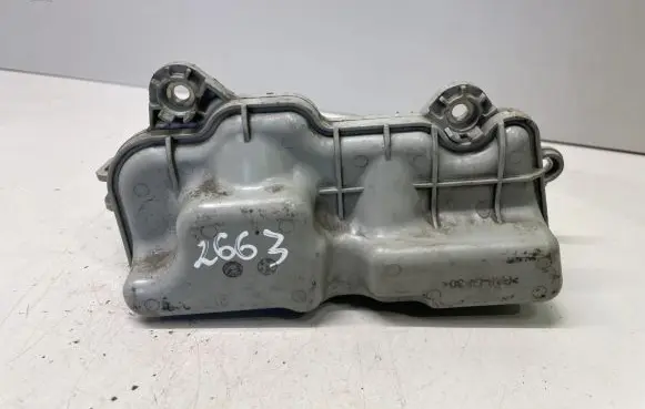 Vacuum air tank