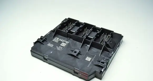Volkswagen PASSAT B7 Comfort/convenience module 3AA937087H