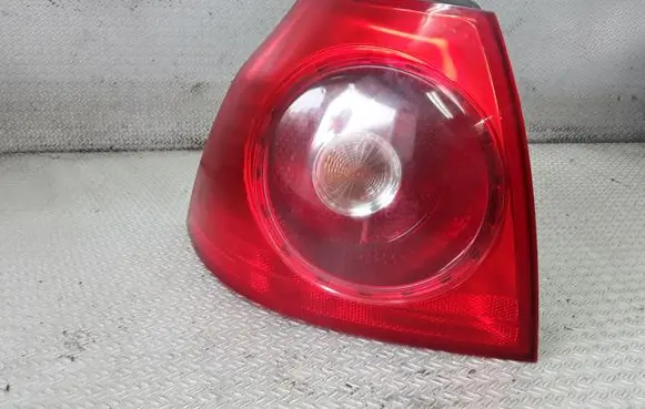 Volkswagen Golf V Rear/tail lights 1K6945095E