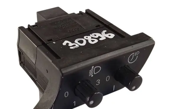 Audi A4 S4 B7 8E 8H Headlight level height control switch 8E1919094A