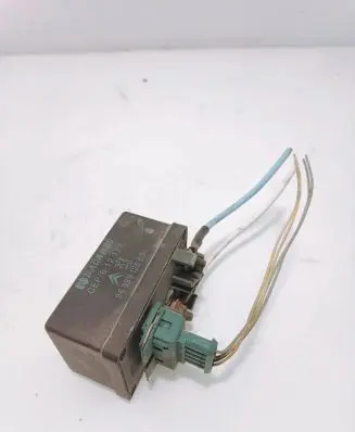 Glow plug pre-heat relay