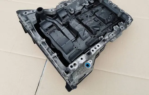 Mercedes-Benz C W204 Oil sump A6510100528 A6510140302