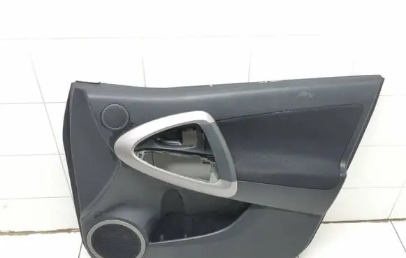 Toyota RAV 4 (XA30) Front door card panel trim 5771742020