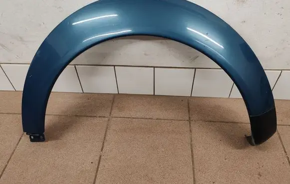 Audi A2 Rear arch trim 8Z0853817
